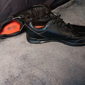Oil and Slip Resistant Work Shoes